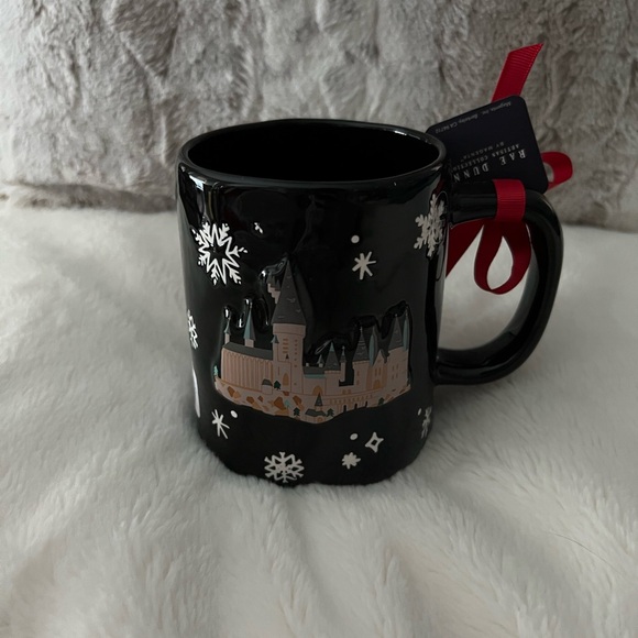 Rae Dunn Other - Harry Potter Hogwarts Christmas Mug NWT